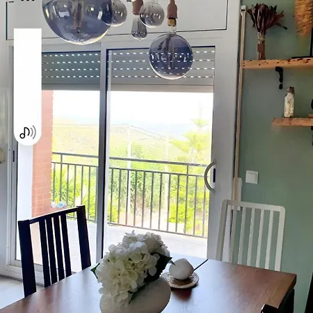 Casa Con Mucha Luz Natural * Bisbal del Panadés