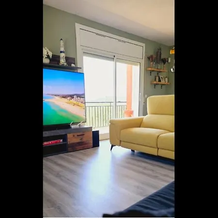 Casa Con Mucha Luz Natural Bisbal del Panadés